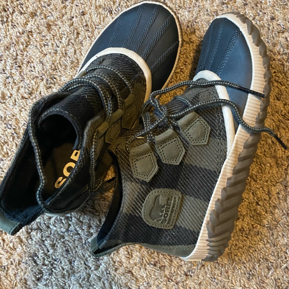 Out N About women’s Sorel boots size 7.5